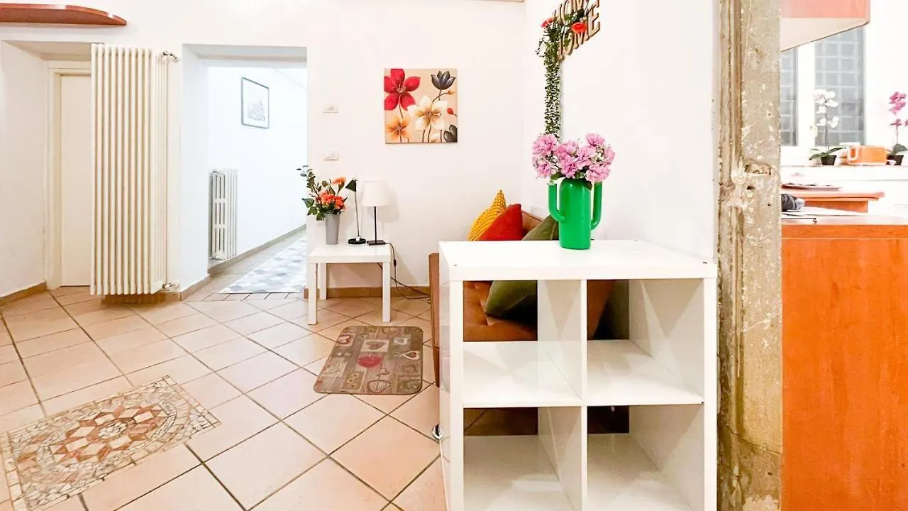 Apartment Via Dei Benci Florence