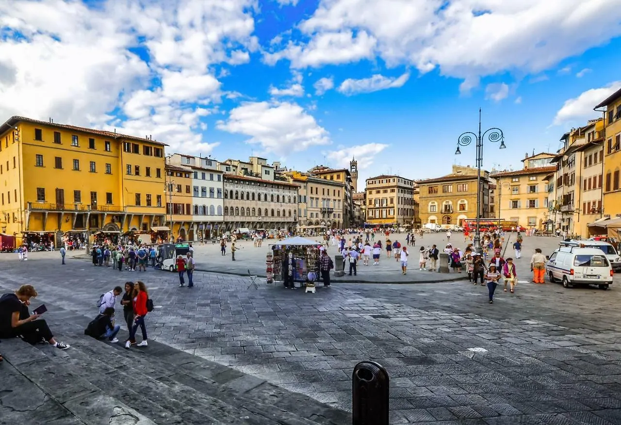 Apartment Via Dei Benci Florence Italy